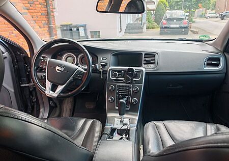 Volvo V60 D5 Geartronic -