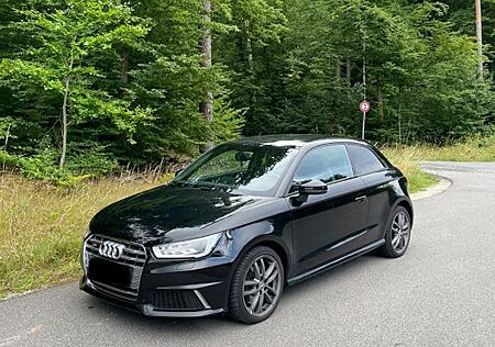 Audi S1 2.0 TFSI quattro vollleder sportsitze
