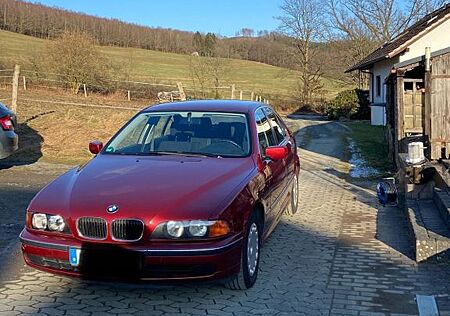 BMW 520i