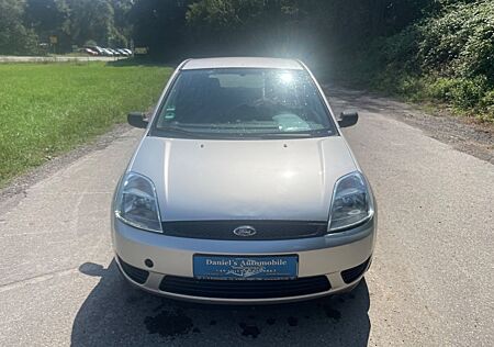 Ford Fiesta 1,3 Tüv neu