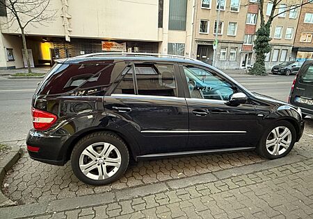 Mercedes-Benz ML 300