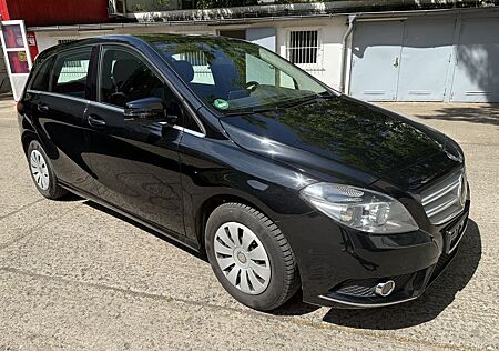 Mercedes-Benz B 180 BlueEFFICIENCY NAVI AHK