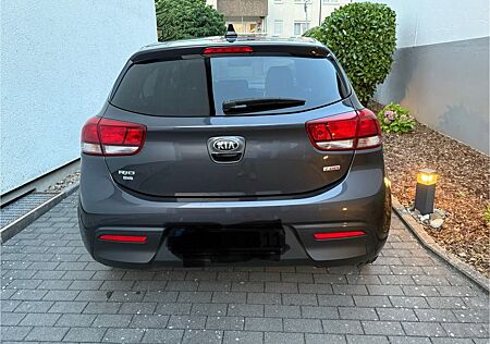 Kia Rio gebraucht kaufen Kia Rio 1.0 T-GDI 100 Dream-Team Edition Dream-T...