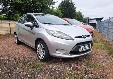 Ford Fiesta Trend // 1.Hand / Klima