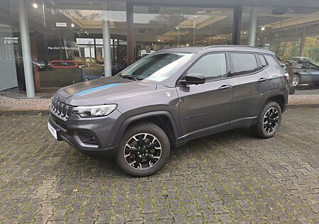 Jeep Compass 1.3 T4 4xe PLUG-IN HYBRID Automatik Trai