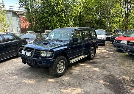 Mitsubishi Pajero 2800 Turbo-Diesel