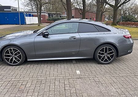 Mercedes-Benz E 220 d Coupe 9G AMG Night Wide 360° M