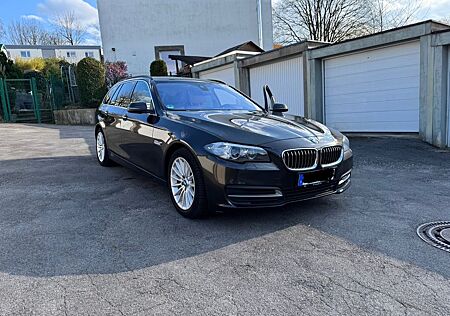 BMW 520d Touring A - Kein Allrad / Ad-Blue