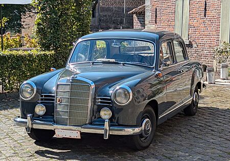 Mercedes-Benz 190 PONTON W121 OLDTIMER