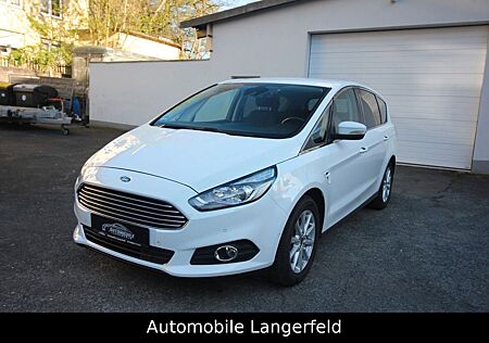 Ford S-MAX Titanium NAVI KEYLESS PDC TEMPOMAT SPURHAL