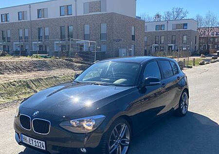 BMW 116d Sport Line Sport Line