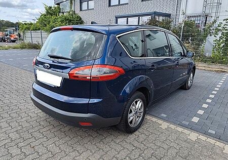 Ford S-Max 1,6 KLIMAA*SHZ*PANO*NAVI*TEMPO.Titanium