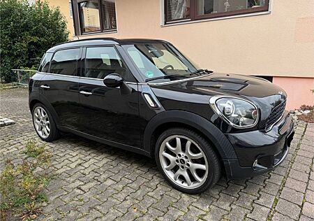 Mini Cooper S Countryman ALL4/LEDER/NAVI / PANO/XENON