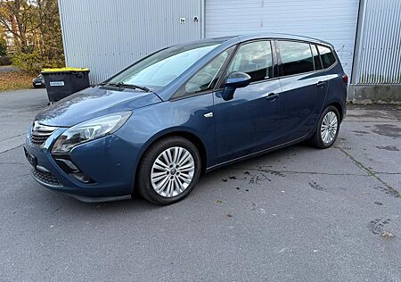 Opel Zafira C Tourer 7Sitzer Navi Kamera 8 Fachb.