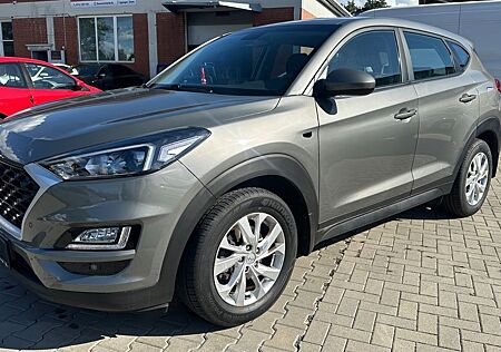 Hyundai Tucson Trend 2WD Navi R-cam Tempomat