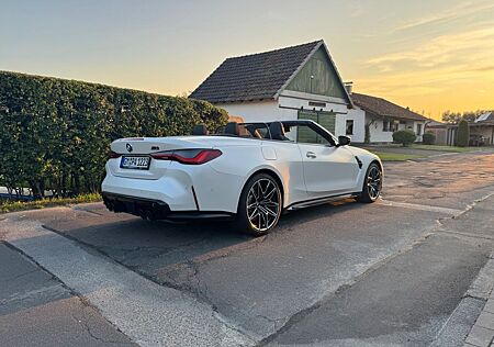 BMW M4 Competition M xDrive Cabrio