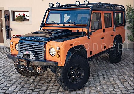 Land Rover Defender 110 2.4 TD4 122 Station Wagon SE