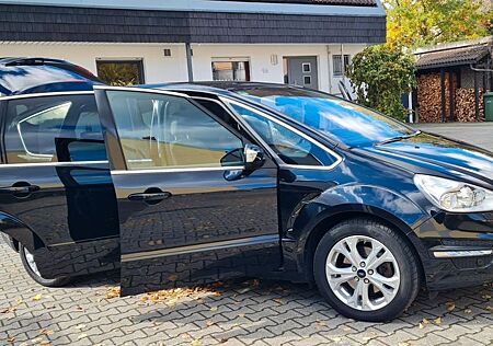 Ford S-Max 2,2 TDCi 147kW DPF Titanium Autom. Tit...