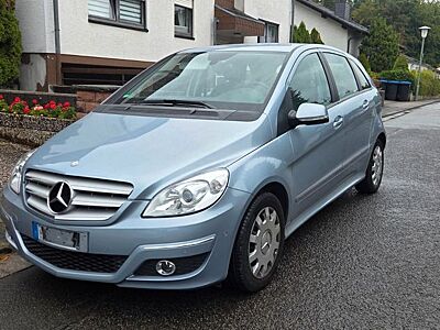 Mercedes-Benz B 200 - Sports Tourer