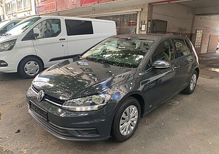 VW Golf Volkswagen VII Lim. Trendline 1,6TDI NAVI BMT/Start-St
