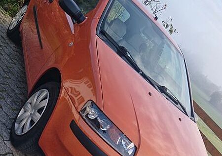 Fiat Punto mit erst 98Tkm Neuer Tüv Viele Neuteile