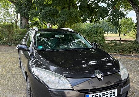 Renault Megane Grandtour Dynamique dCi 8-fach bereift