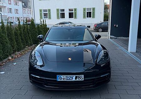 Porsche Panamera 4 E-Hybrid -