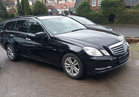 Mercedes-Benz E 220 CDI T BlueEFFICIENCY AVANTGARDE