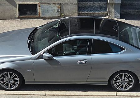 Mercedes-Benz C 180 BlueEFFICIENCY Coupé Edition 1 Edition 1