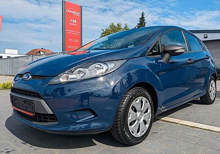 Ford Fiesta Ambiente / 5 Türig / AHK / Tüv Neu