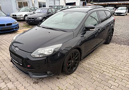 Ford Focus Turnier ST