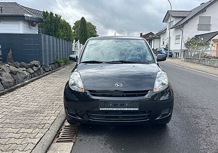 Daihatsu Sirion 1.3 -