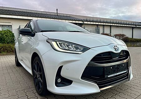 Toyota Yaris Hybrid Style*AUTOMATIK*LED*LEDER*NAVI*CAM!