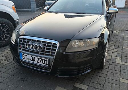 Audi S6 5.2 tiptronic quattro -