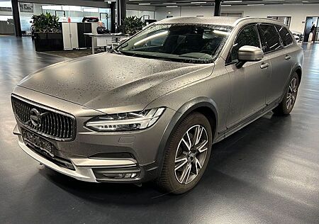Volvo V90 Cross Country AWD Matt+Memory+Navi+19erLM