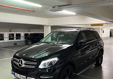 Mercedes-Benz GLE 350 d 4MATIC - 2.Hand, Top gepflegt