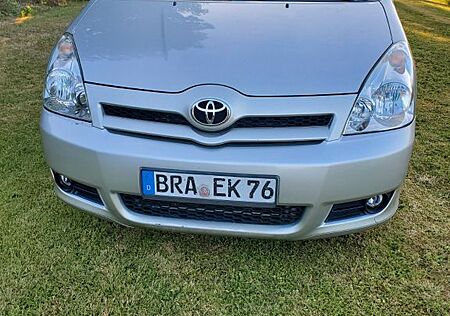 Toyota Corolla Verso 2.2-l-D-CAT Sol Sol