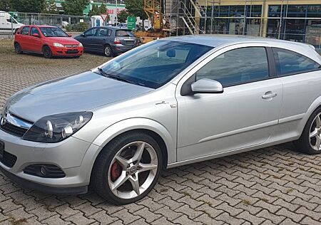 Opel Astra H GTC Sport