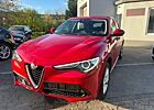 Alfa Romeo Stelvio Super 2WD Auto/Navi/Kamera/Leder/LED