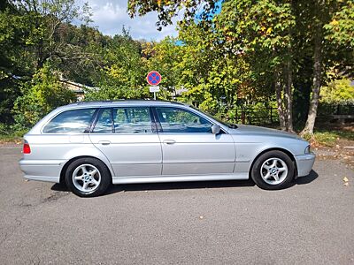 BMW 525i Exclusive Touring Kombi