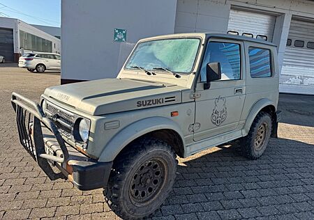 Suzuki SJ Samurai Deluxe Limousine Deluxe