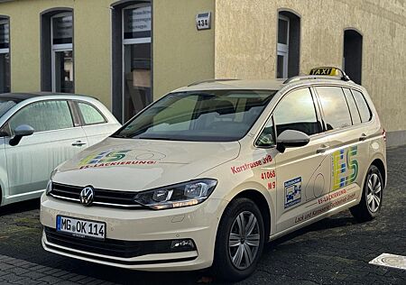 VW Touran Volkswagen 2.0 TDI DSG TAXI 7-Sitzer
