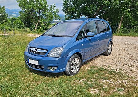 Opel Meriva 1.4 ecoFLEX INNOVATION AHK wenig KM