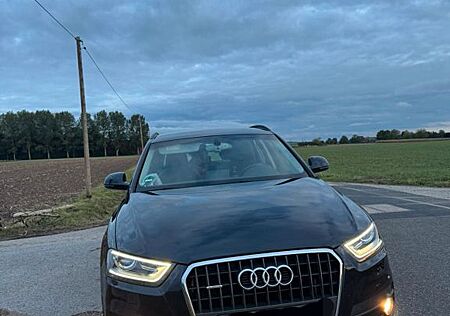 Audi Q3 2.0 TDI quattro -