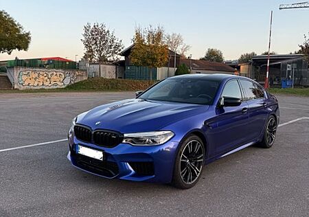 BMW M5 xDrive A V8