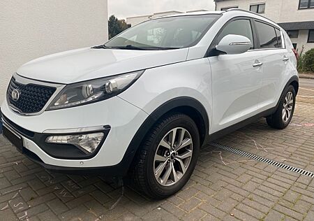 Kia Sportage 1.6 GDI 2WD FIFA World Cup Edition ...