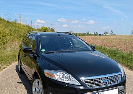 Ford Mondeo 2,5 Turnier Titanium X m. Vollausstattung