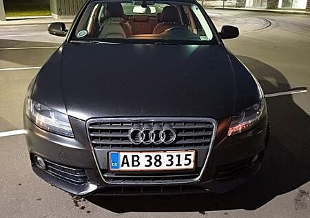 Audi A4 2.0 TDI Attraction