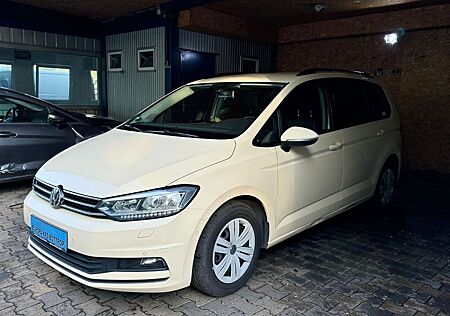 VW Touran Volkswagen
