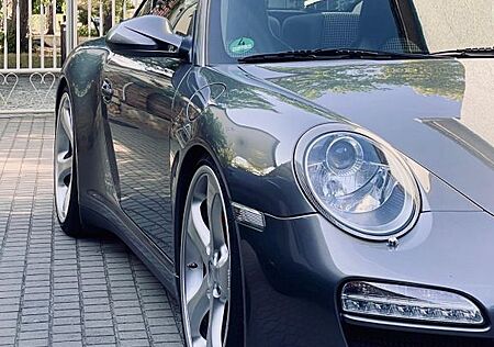 Porsche 997 .2 Carrera 4 Coupé / Motorrevision